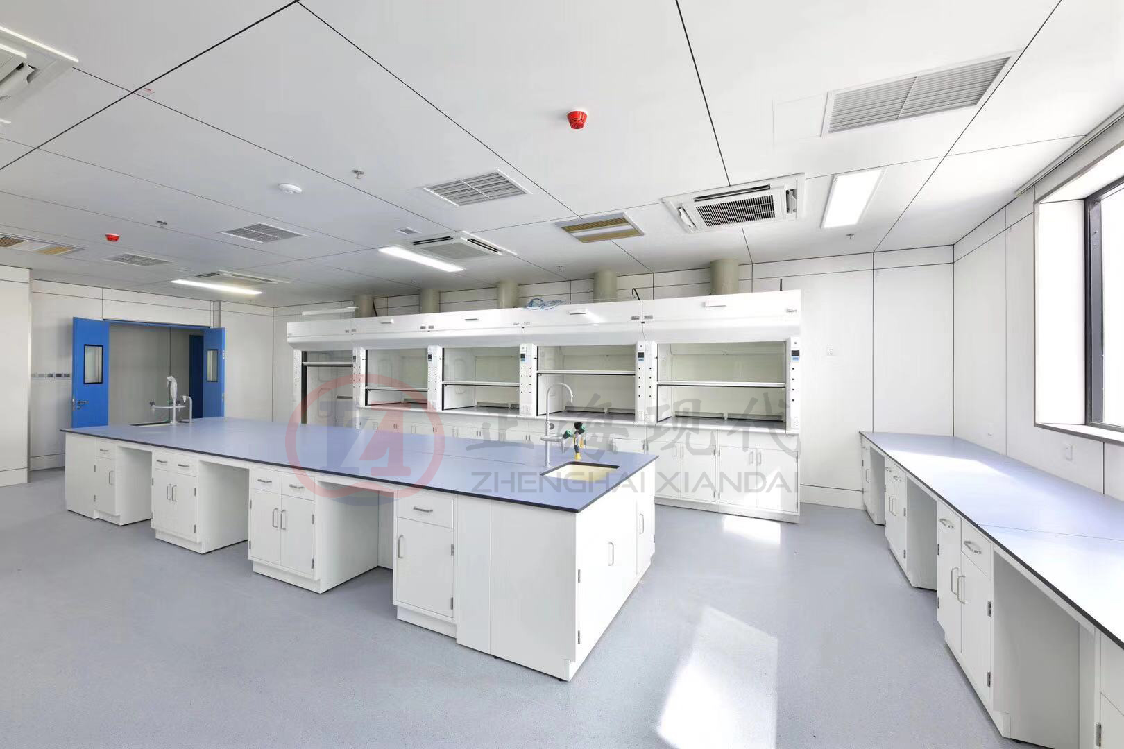 【正海新知】標準的生物安全實(shí)驗室建設有哪些要求?
